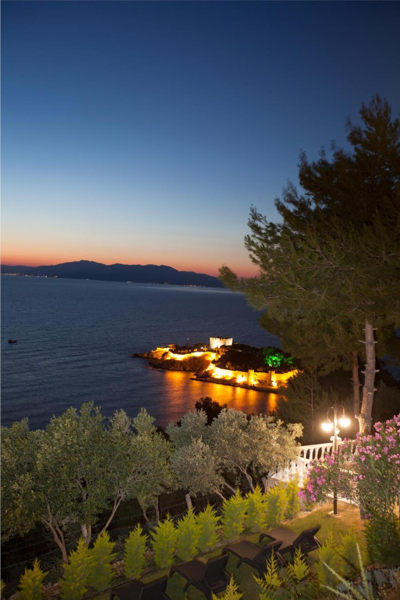 Neopol Hotel Kusadası Exterior foto